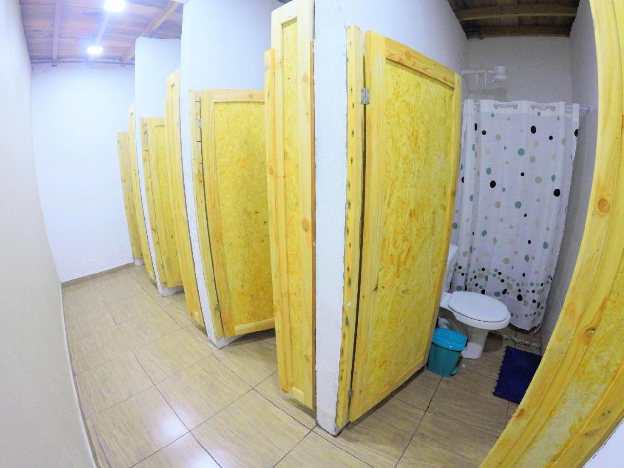 Hostel Da Milla Презіденті-Фіґейреду Екстер'єр фото