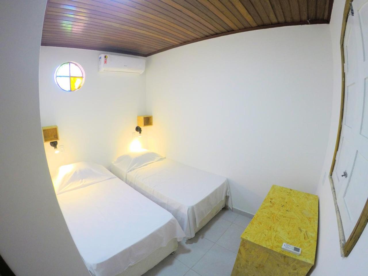 Hostel Da Milla Презіденті-Фіґейреду Екстер'єр фото