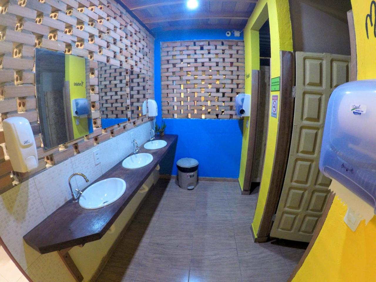 Hostel Da Milla Презіденті-Фіґейреду Екстер'єр фото