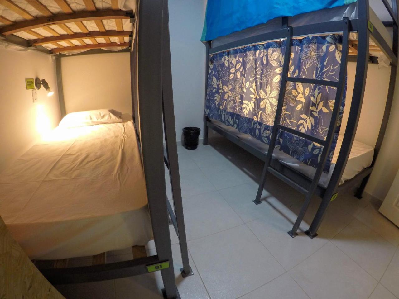 Hostel Da Milla Презіденті-Фіґейреду Екстер'єр фото