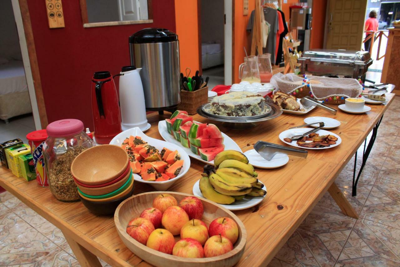 Hostel Da Milla Презіденті-Фіґейреду Екстер'єр фото